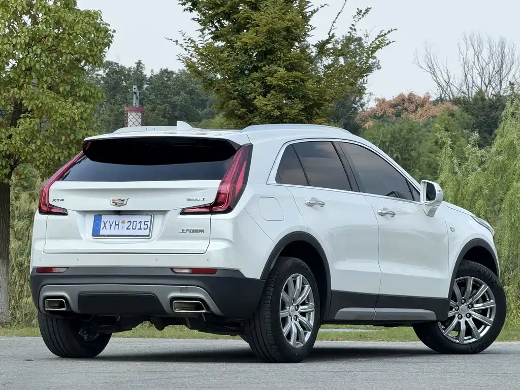 Cadillac XT4 — фото 19