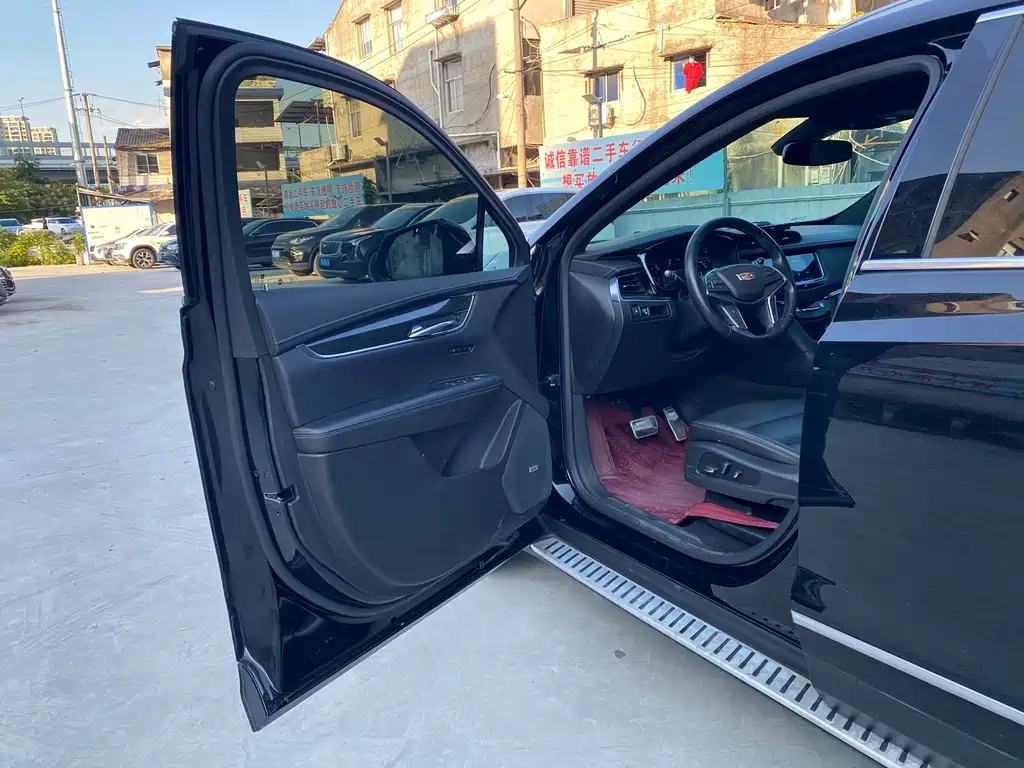 Cadillac XT5 — фото 6