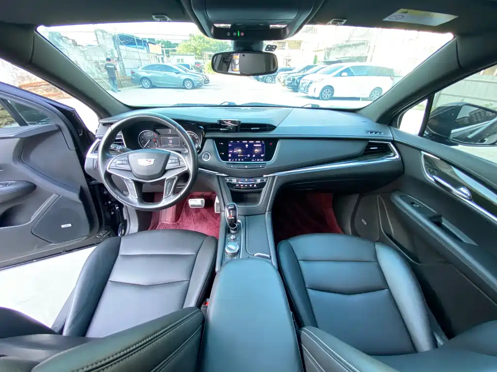 Cadillac XT5 — фото 9