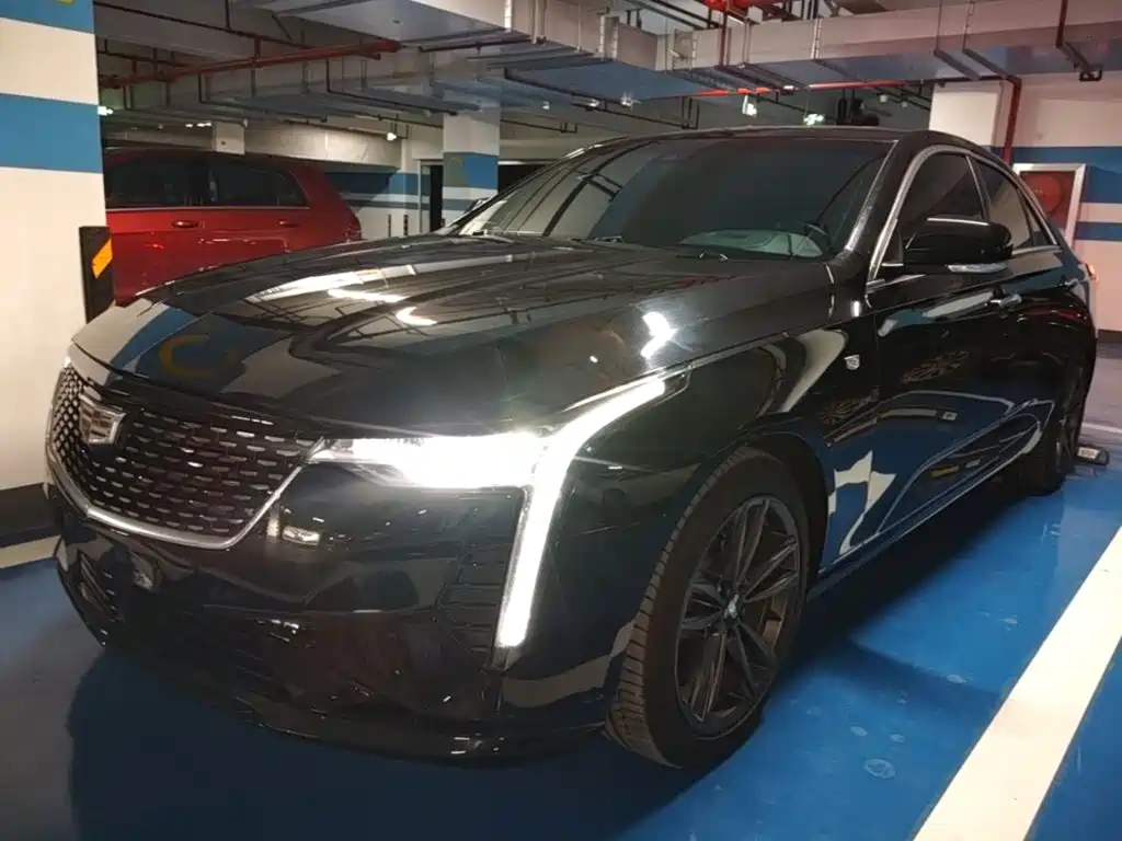 Cadillac CT4 — фото 2