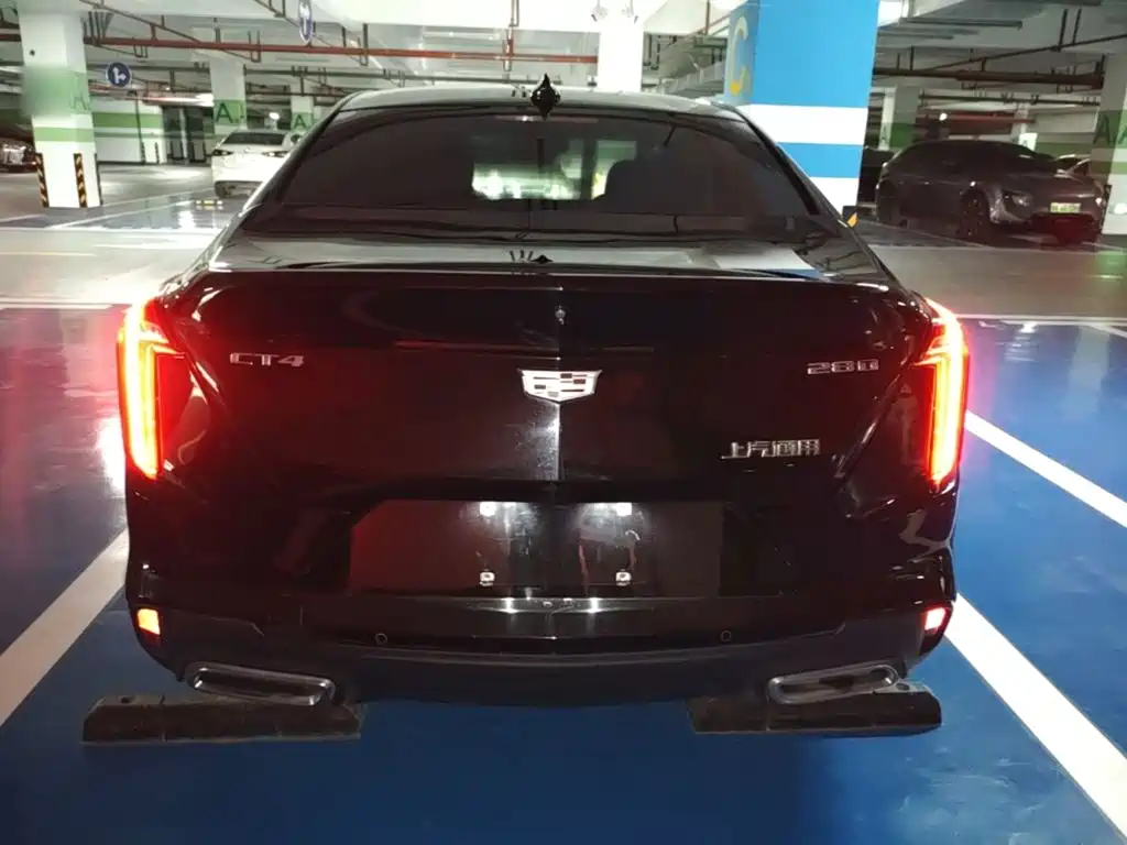Cadillac CT4 — фото 6