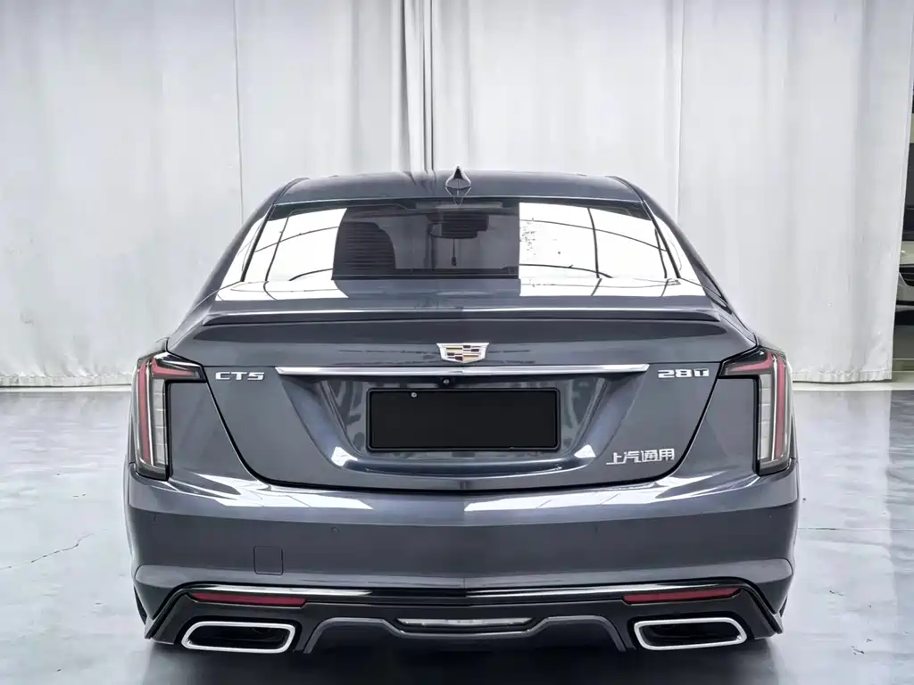 Cadillac CT5 — фото 9