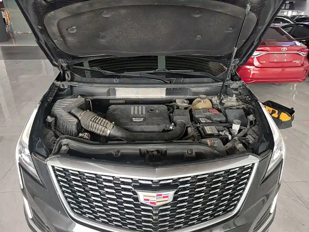 Cadillac XT5 — фото 20