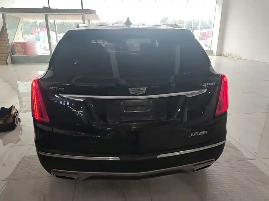 Cadillac XT5 — фото 6