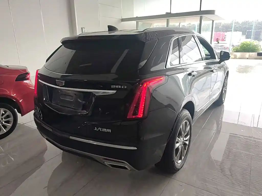 Cadillac XT5 — фото 7