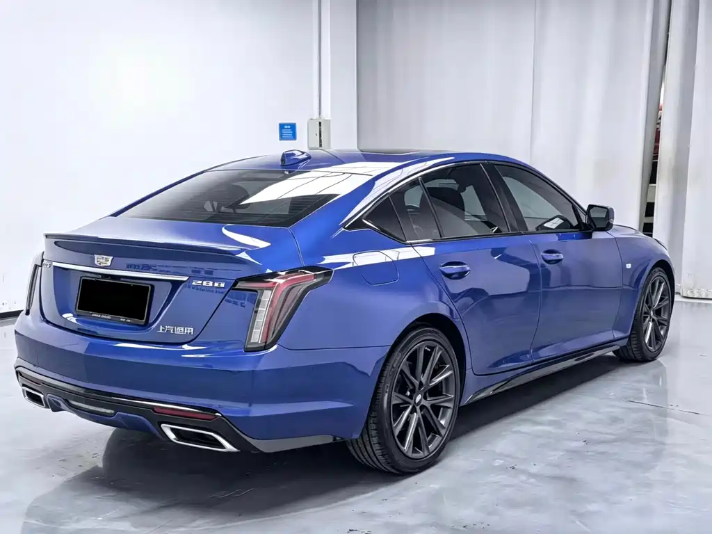 Cadillac CT5 — фото 13