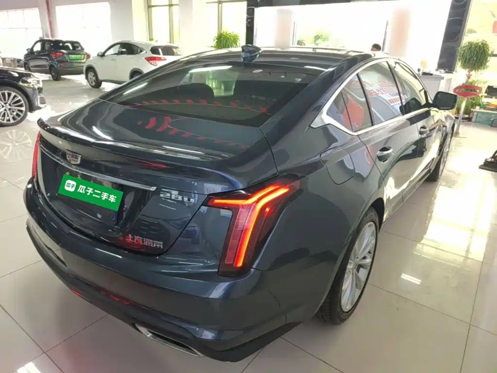 Cadillac CT5 — фото 7