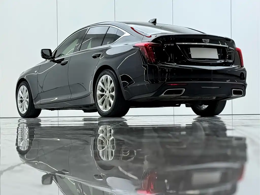 Cadillac CT5 — фото 14