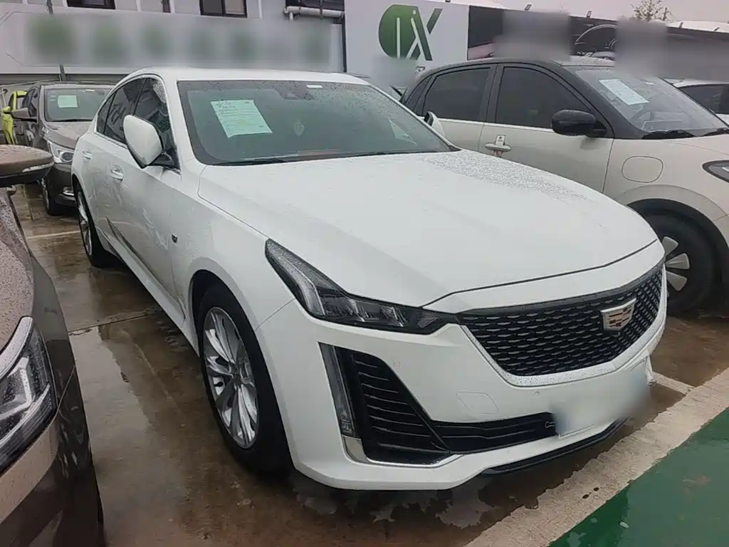 Cadillac CT5 — фото 4
