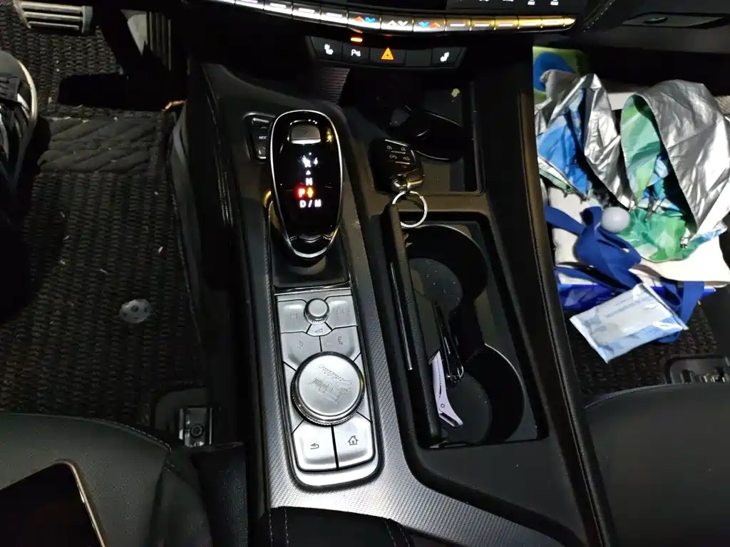 Cadillac CT5 — фото 15