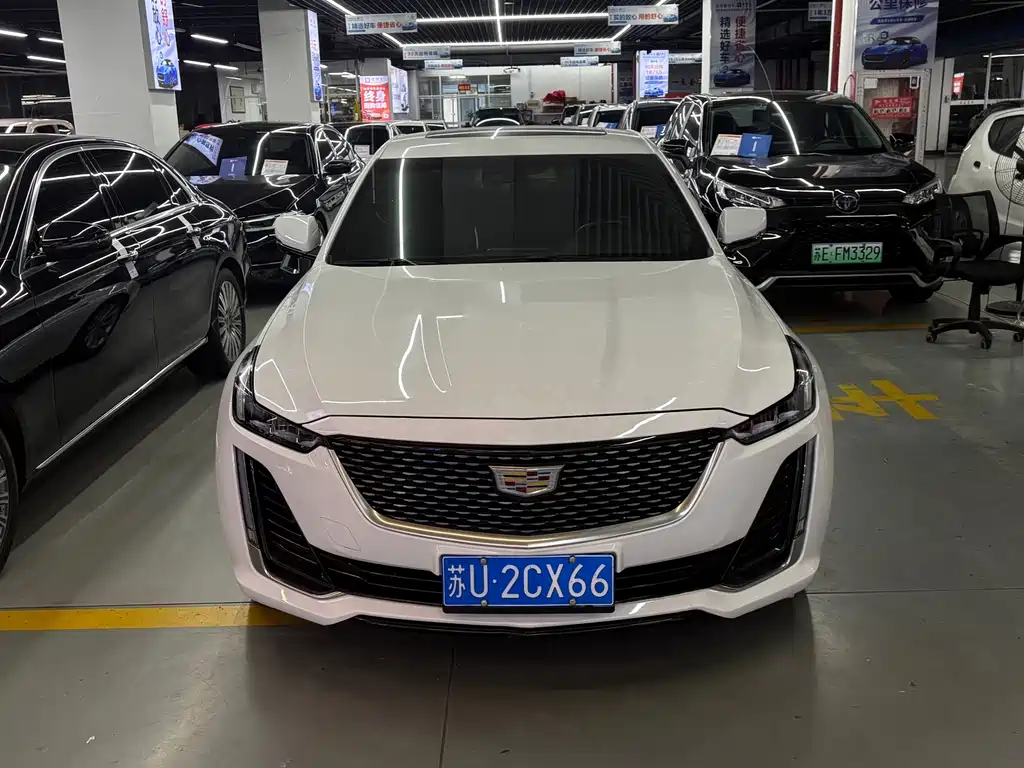 Cadillac CT5 — фото 2