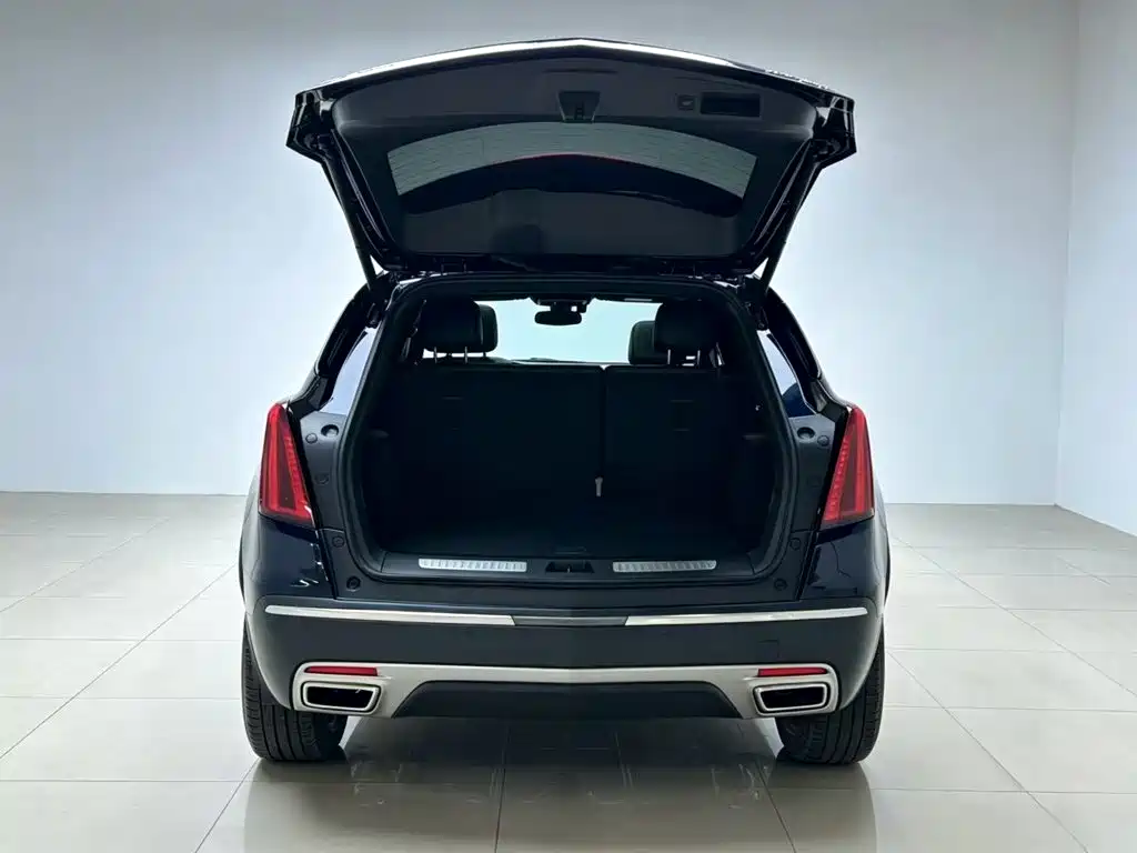 Cadillac XT5 — фото 19