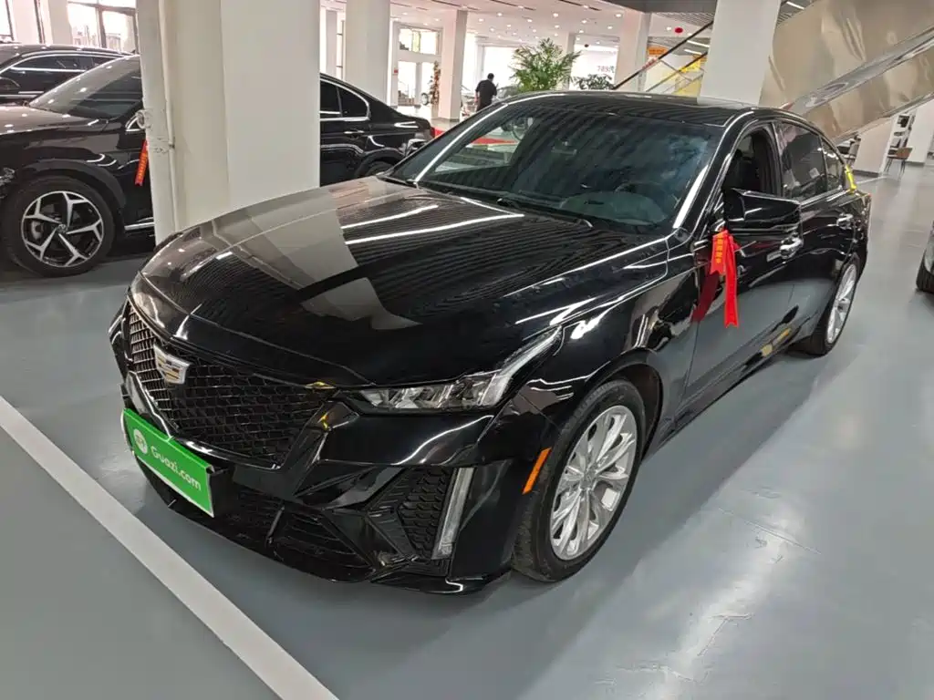 Cadillac CT5 — фото 2