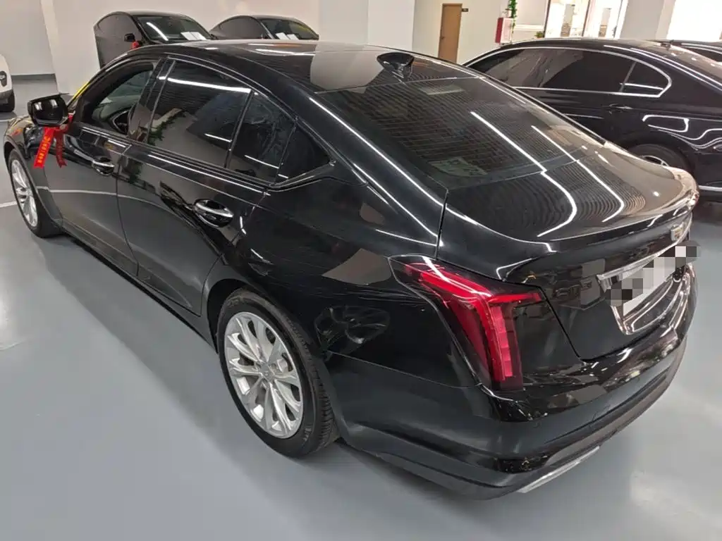 Cadillac CT5 — фото 5