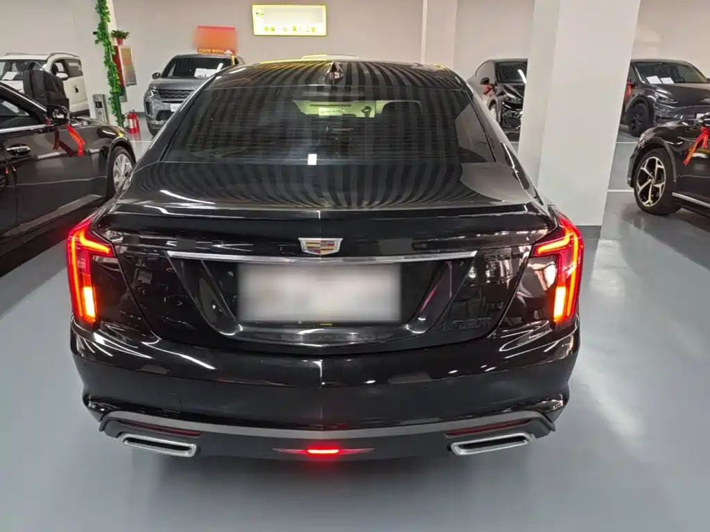 Cadillac CT5 — фото 6