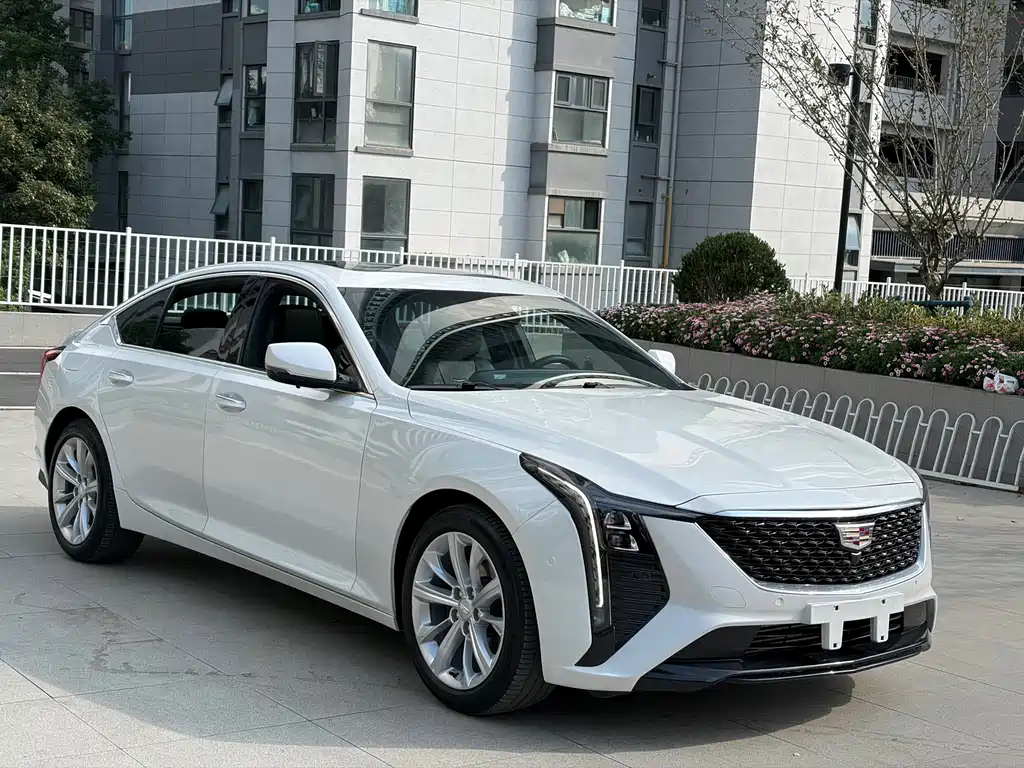 Cadillac CT5 — фото 3