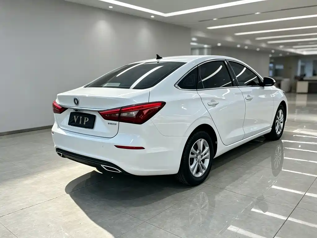 Changan Eado — фото 7