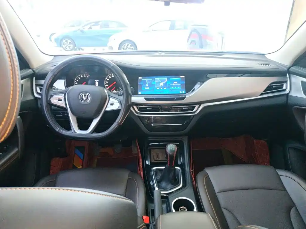 Changan CS35PLUS — фото 10