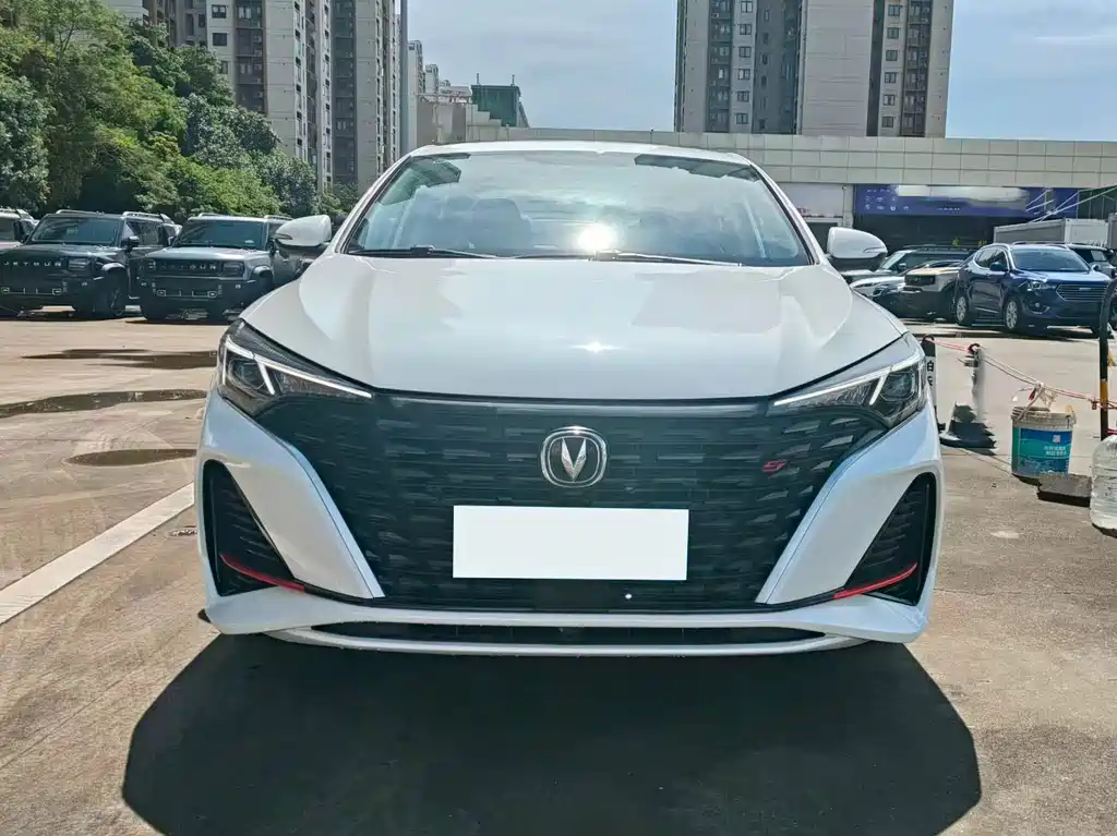 Changan Eado — фото 2