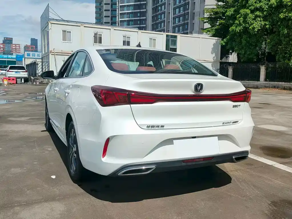 Changan Eado — фото 14