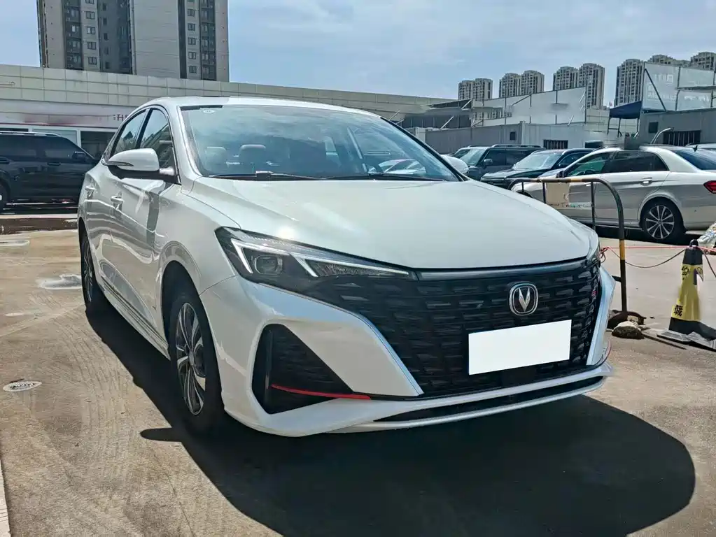 Changan Eado — фото 3