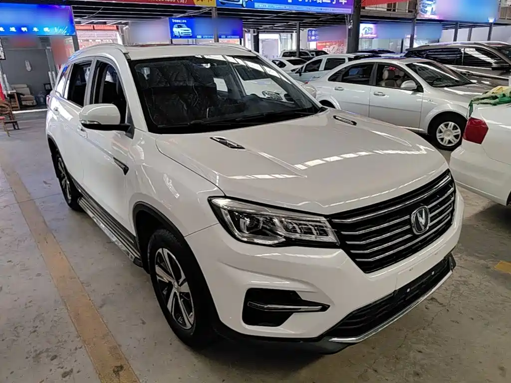 Changan CS75 — фото 4