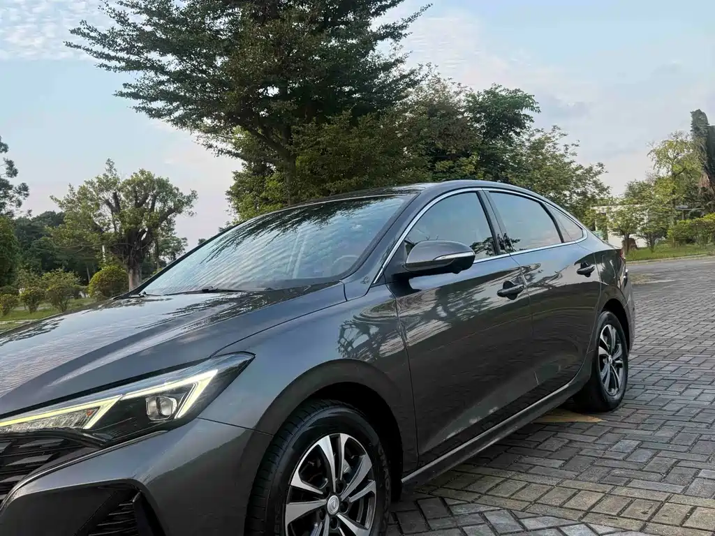 Changan Eado — фото 20