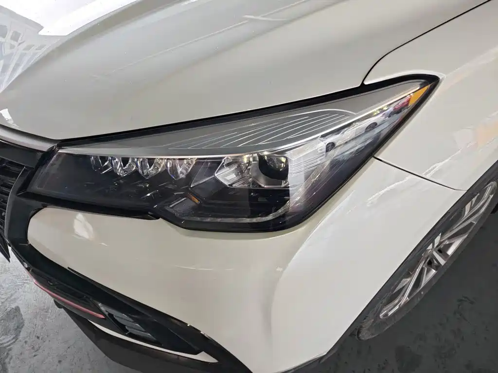 Changan CS85 COUPE — фото 18
