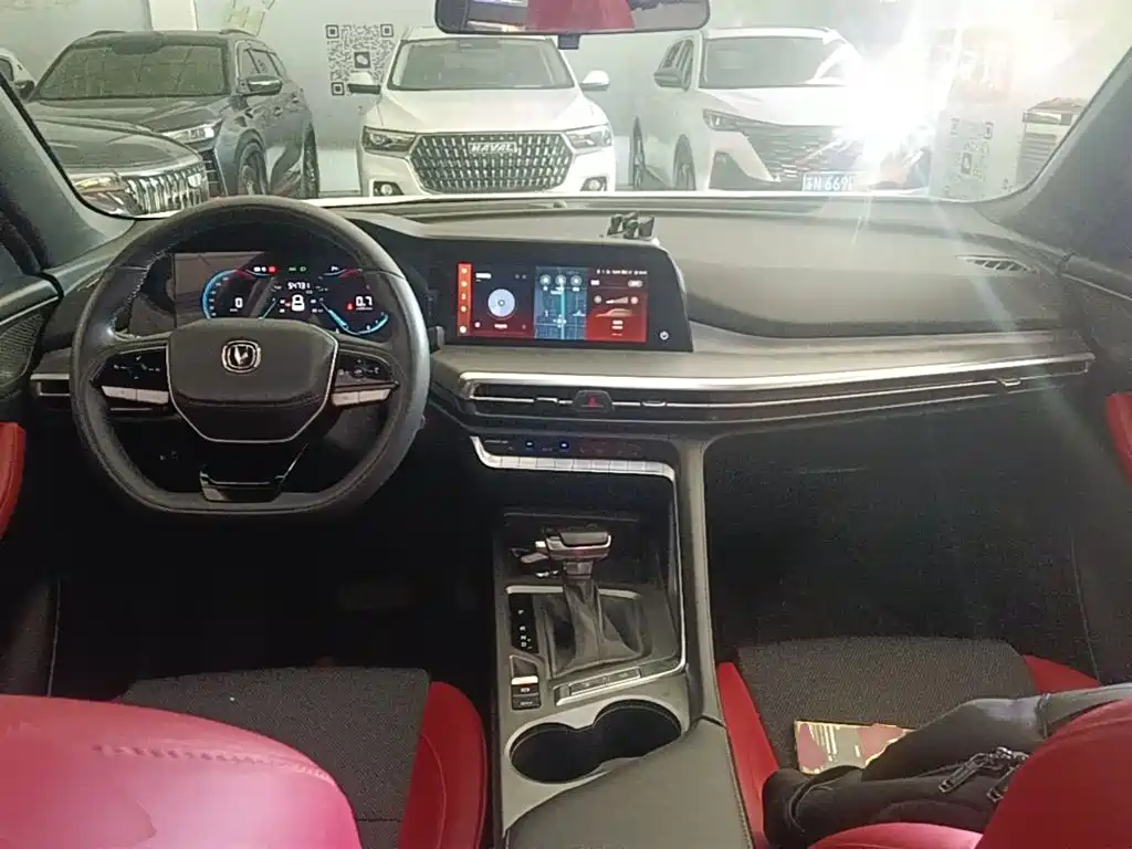 Changan CS35PLUS — фото 10