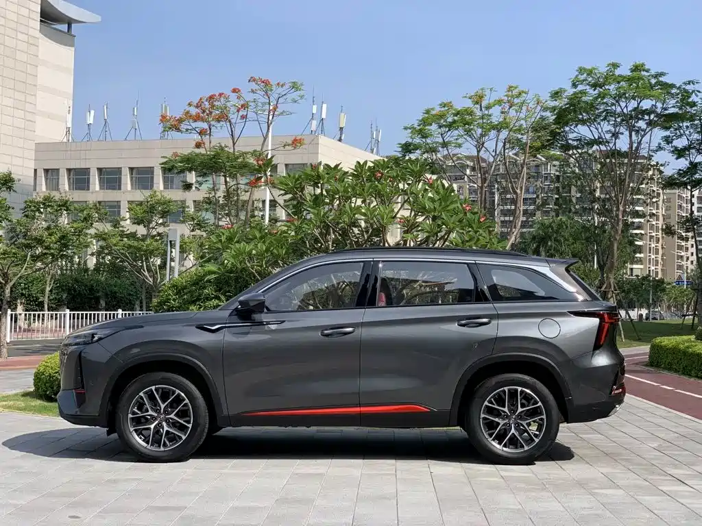 Changan CS75 PLUS — фото 4