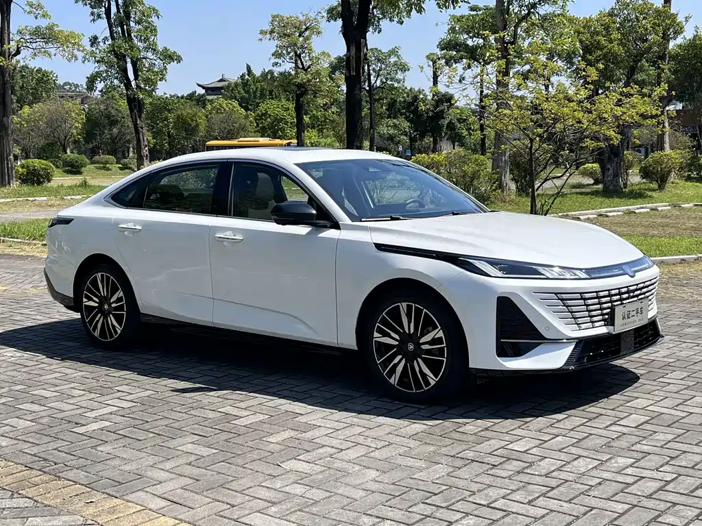 Changan Eado — фото 3