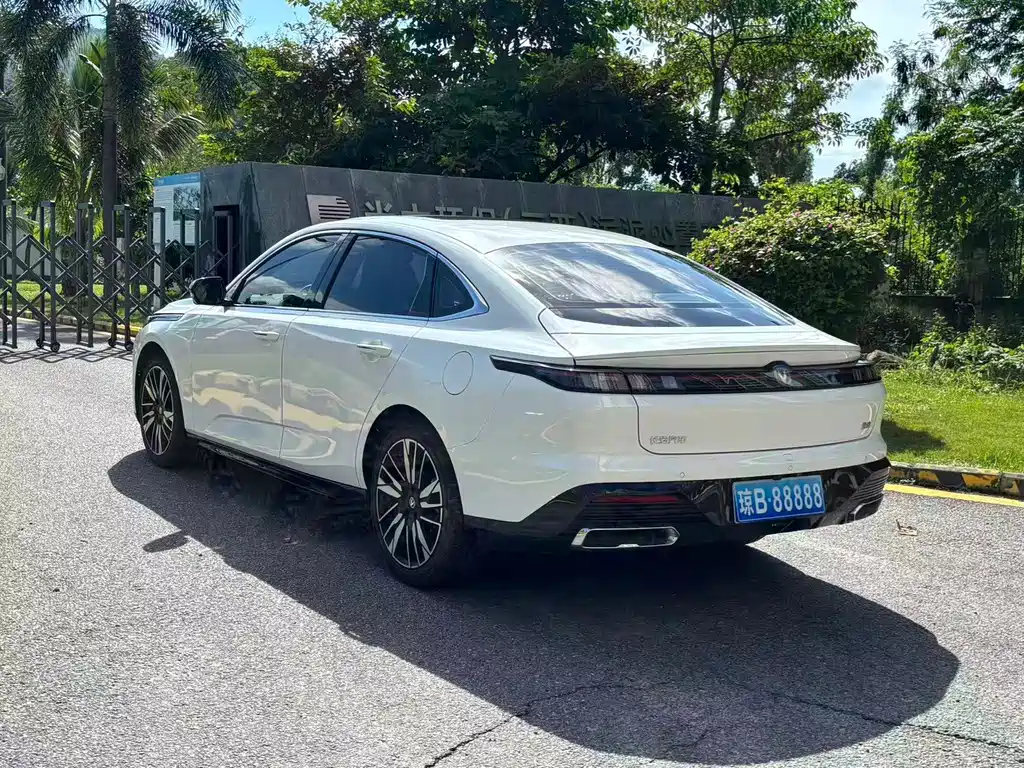 Changan Eado — фото 9