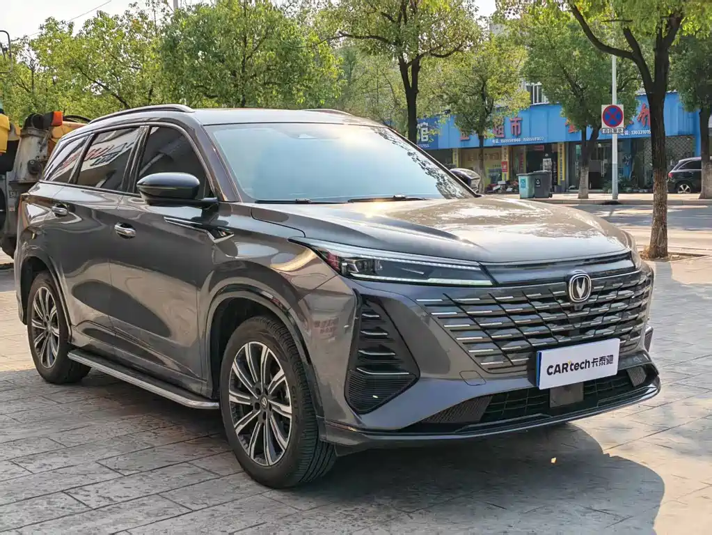 Changan CS75 PLUS — фото 3