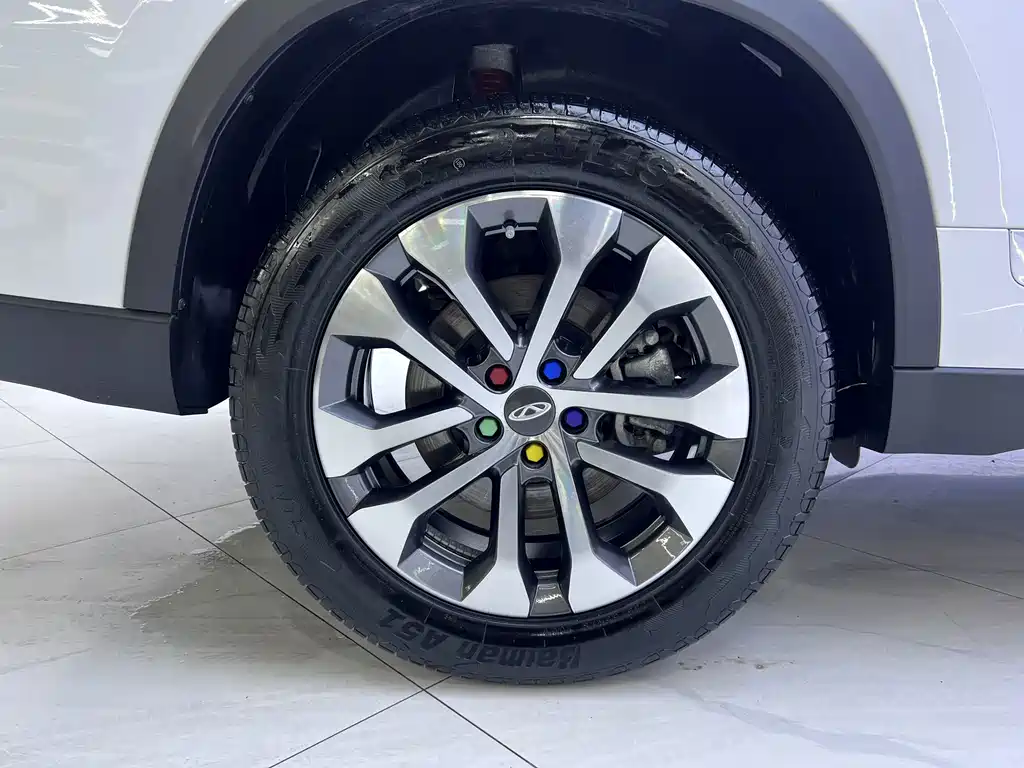 Chery Tiggo 8 — фото 21