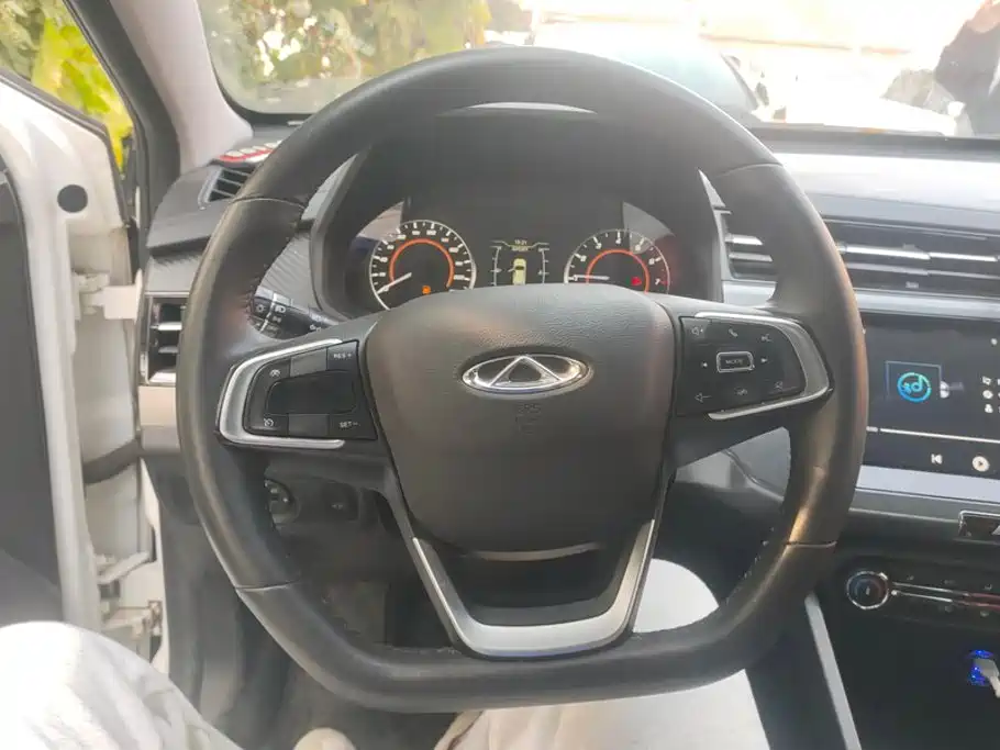 Chery Tiggo 3x — фото 15