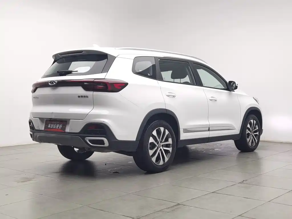 Chery Tiggo 8 — фото 2