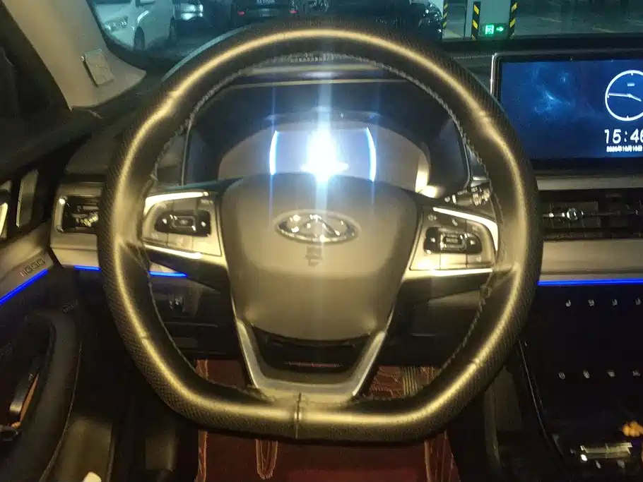 Chery Tiggo 8 — фото 15
