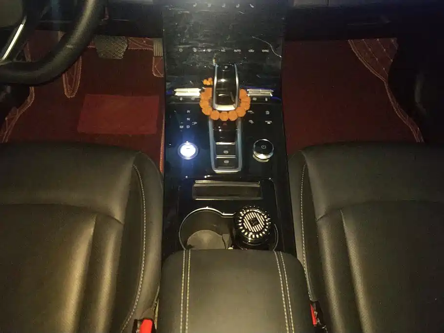 Chery Tiggo 8 — фото 16
