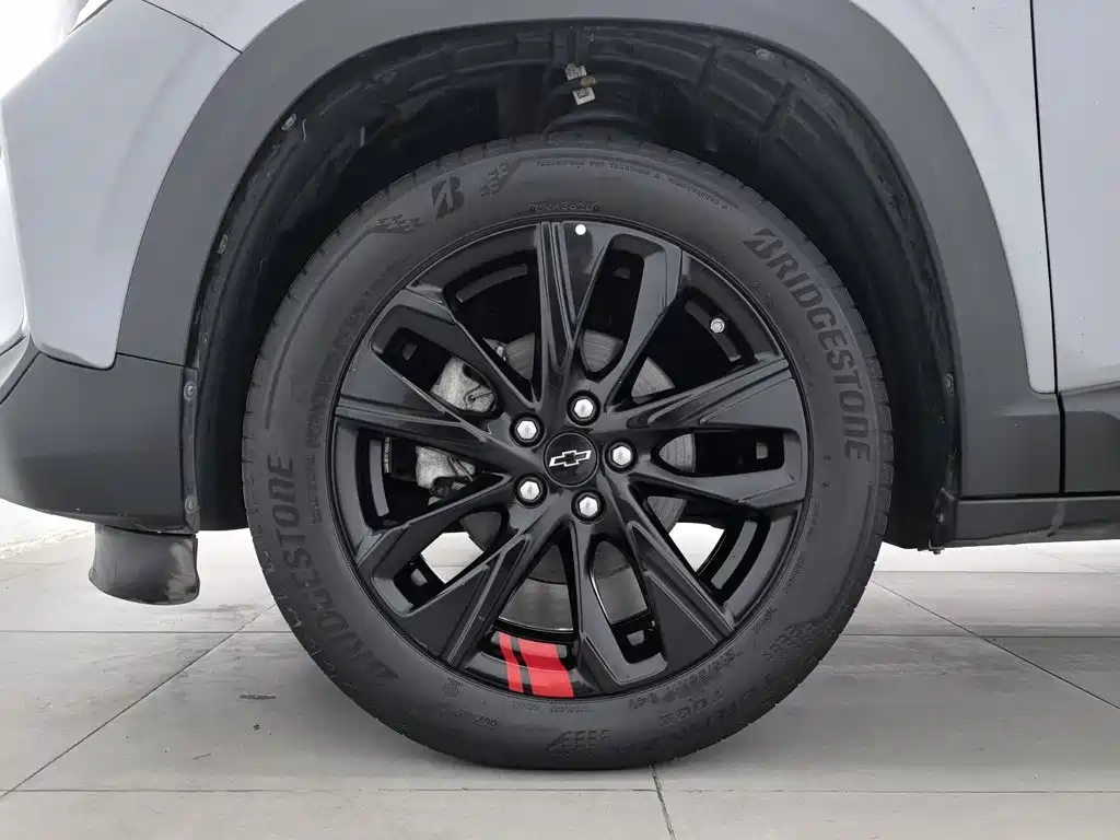Chevrolet Trax — фото 17