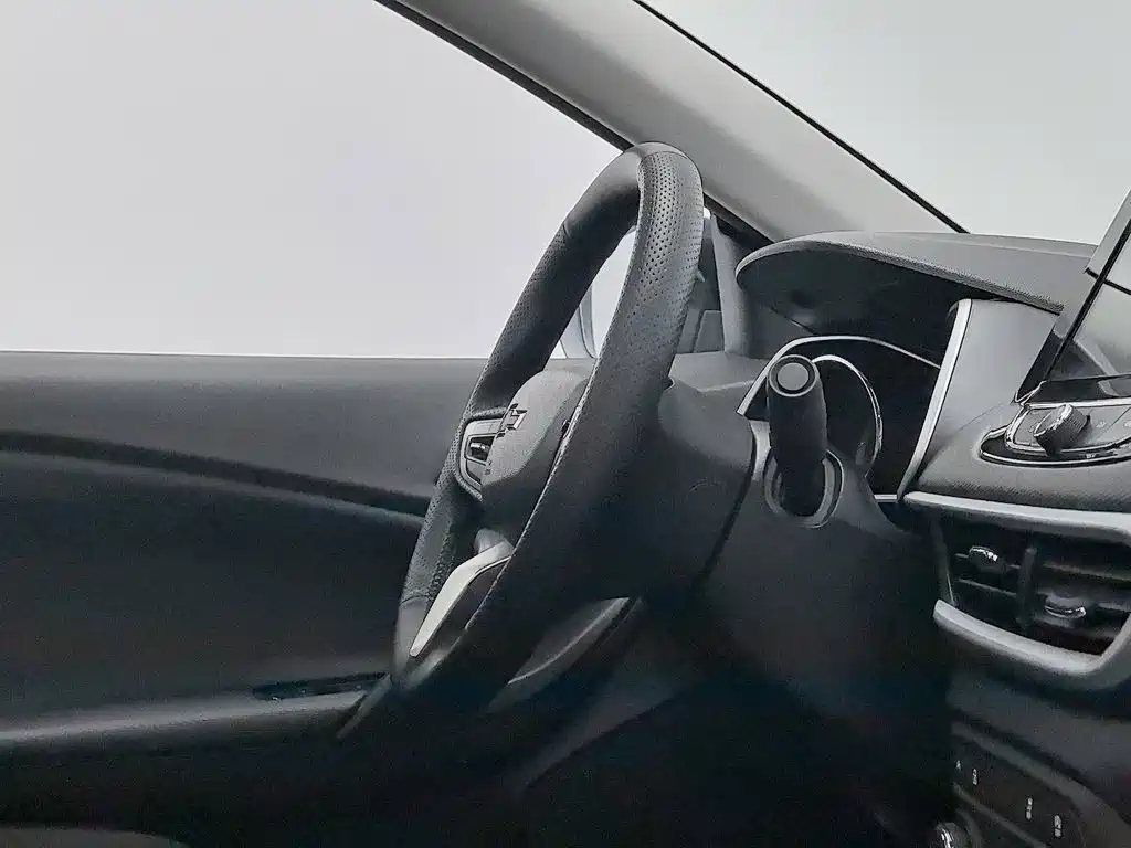 Chevrolet Trax — фото 22