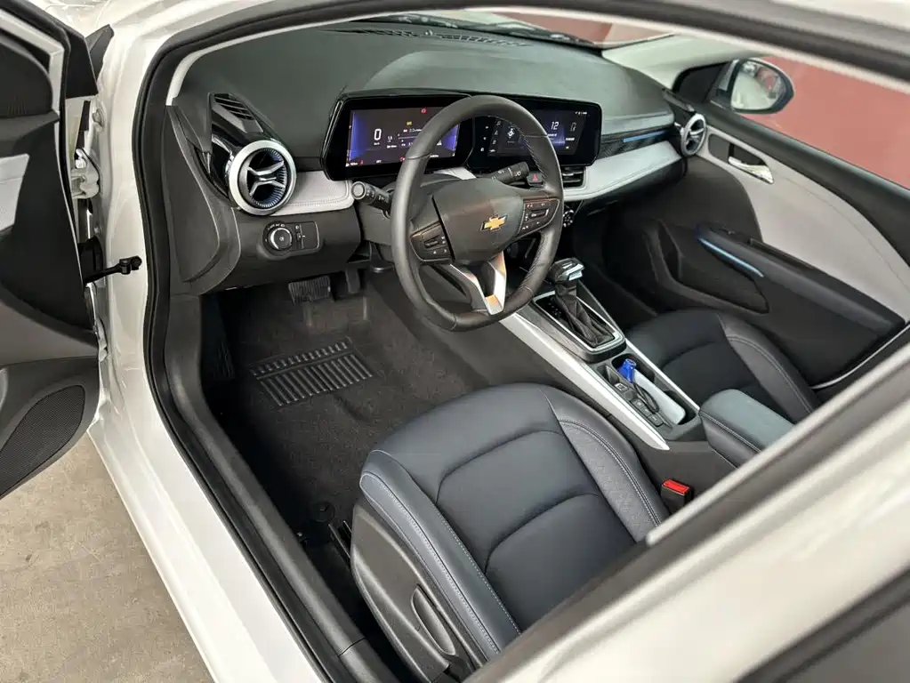 Chevrolet Monza — фото 10