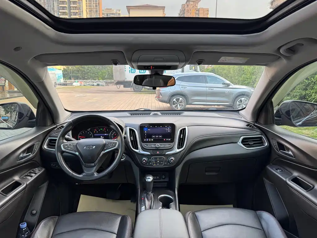 Chevrolet Equinox — фото 15