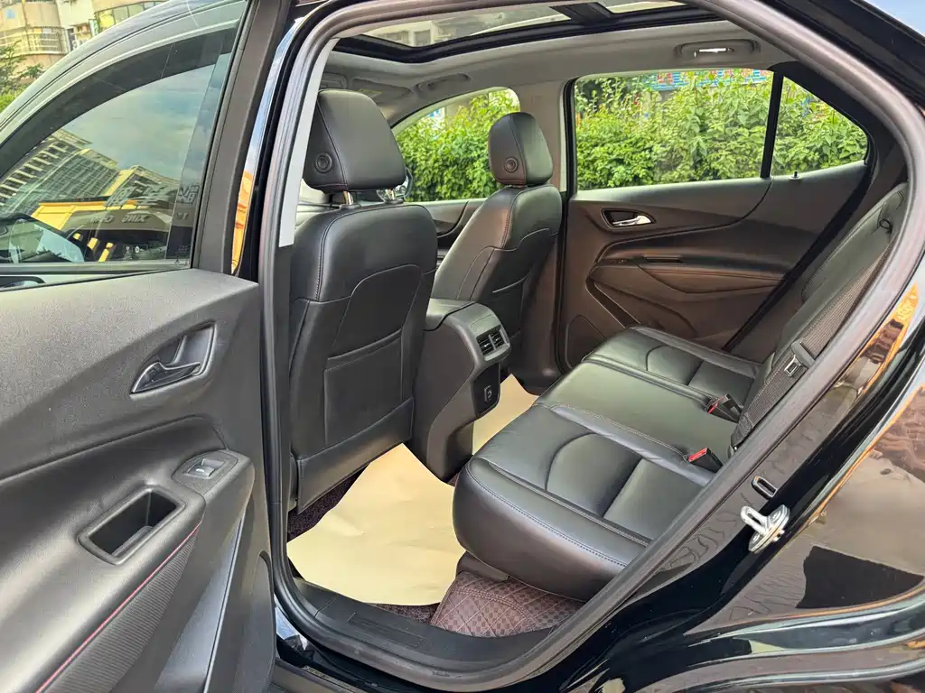Chevrolet Equinox — фото 10