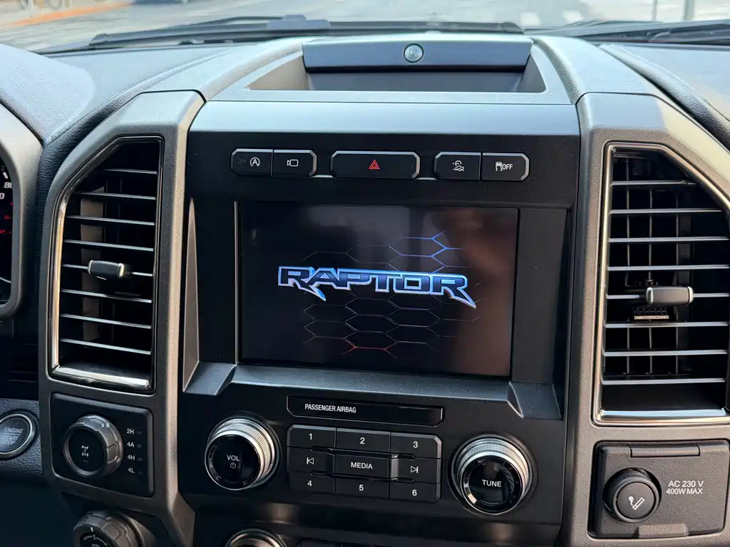Ford F-150 Raptor — фото 24
