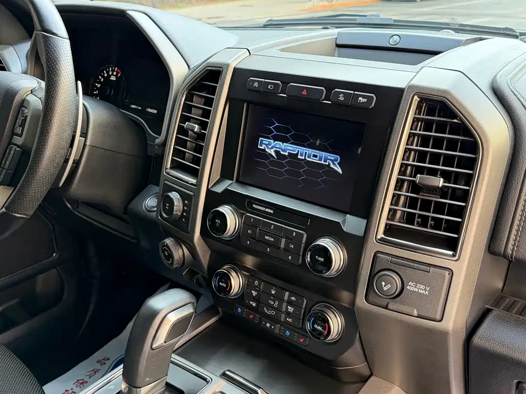 Ford F-150 Raptor — фото 25