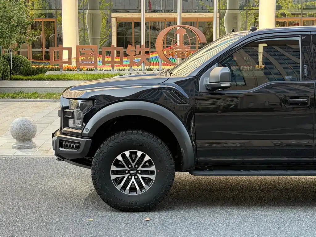 Ford F-150 Raptor — фото 29