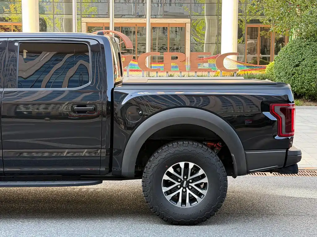 Ford F-150 Raptor — фото 30