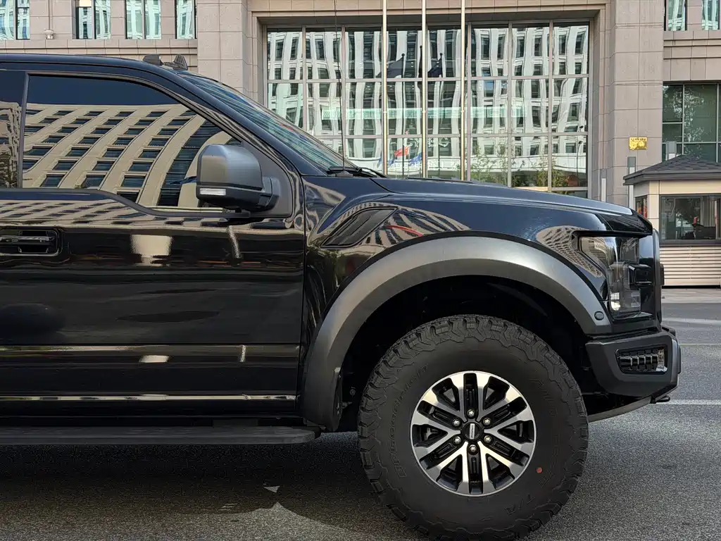 Ford F-150 Raptor — фото 6