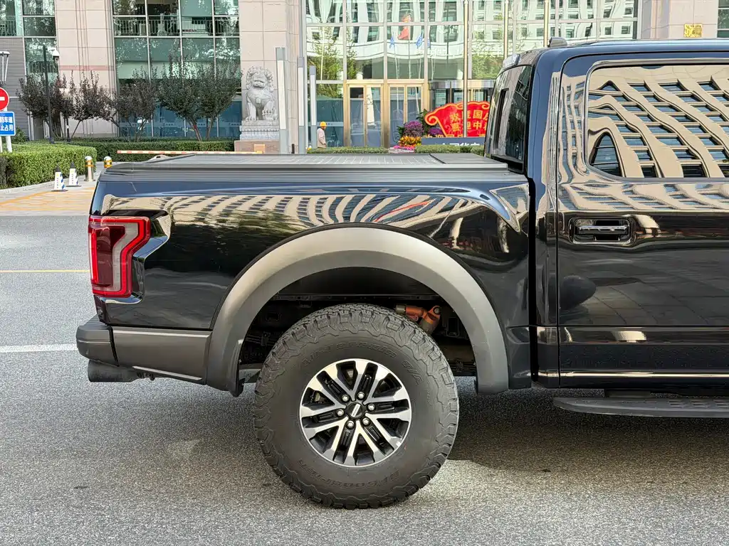 Ford F-150 Raptor — фото 7