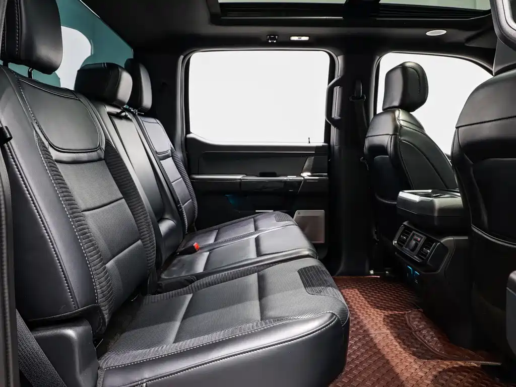 Ford F-150 Raptor — фото 11